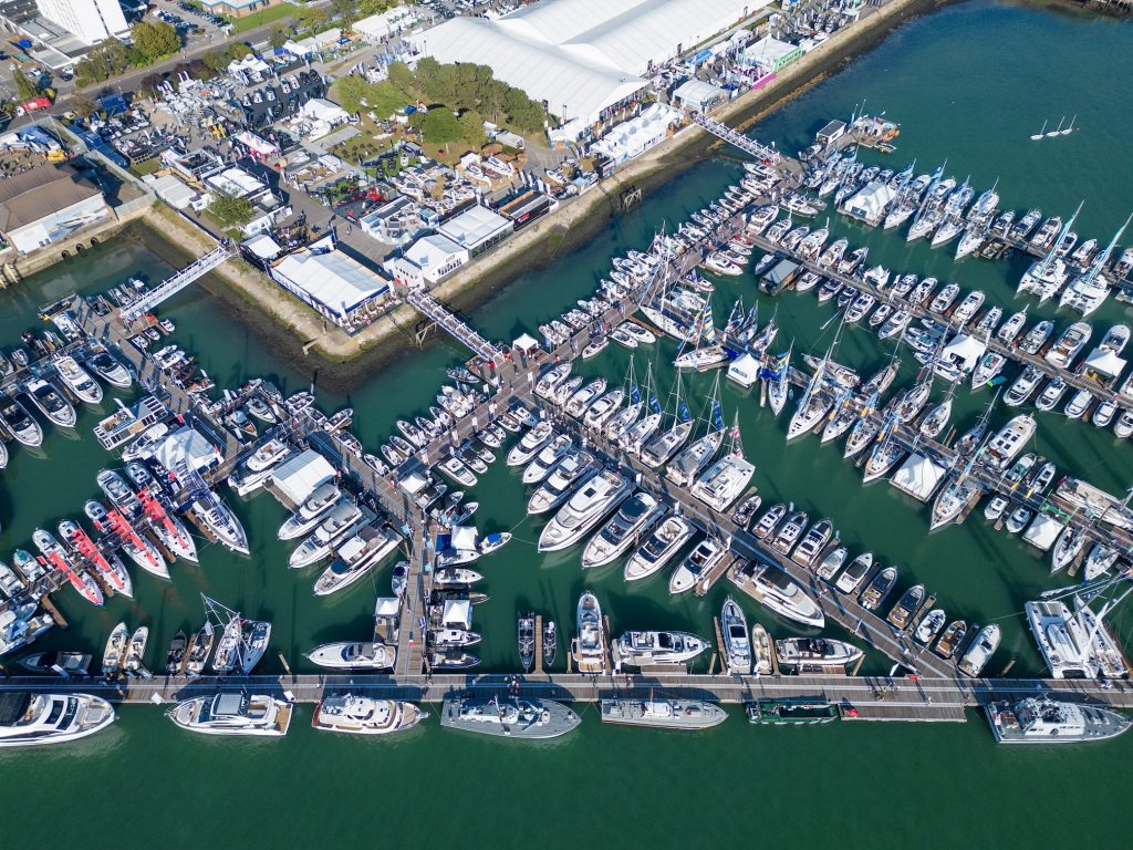 Vue aérienne de la marina de Southampton